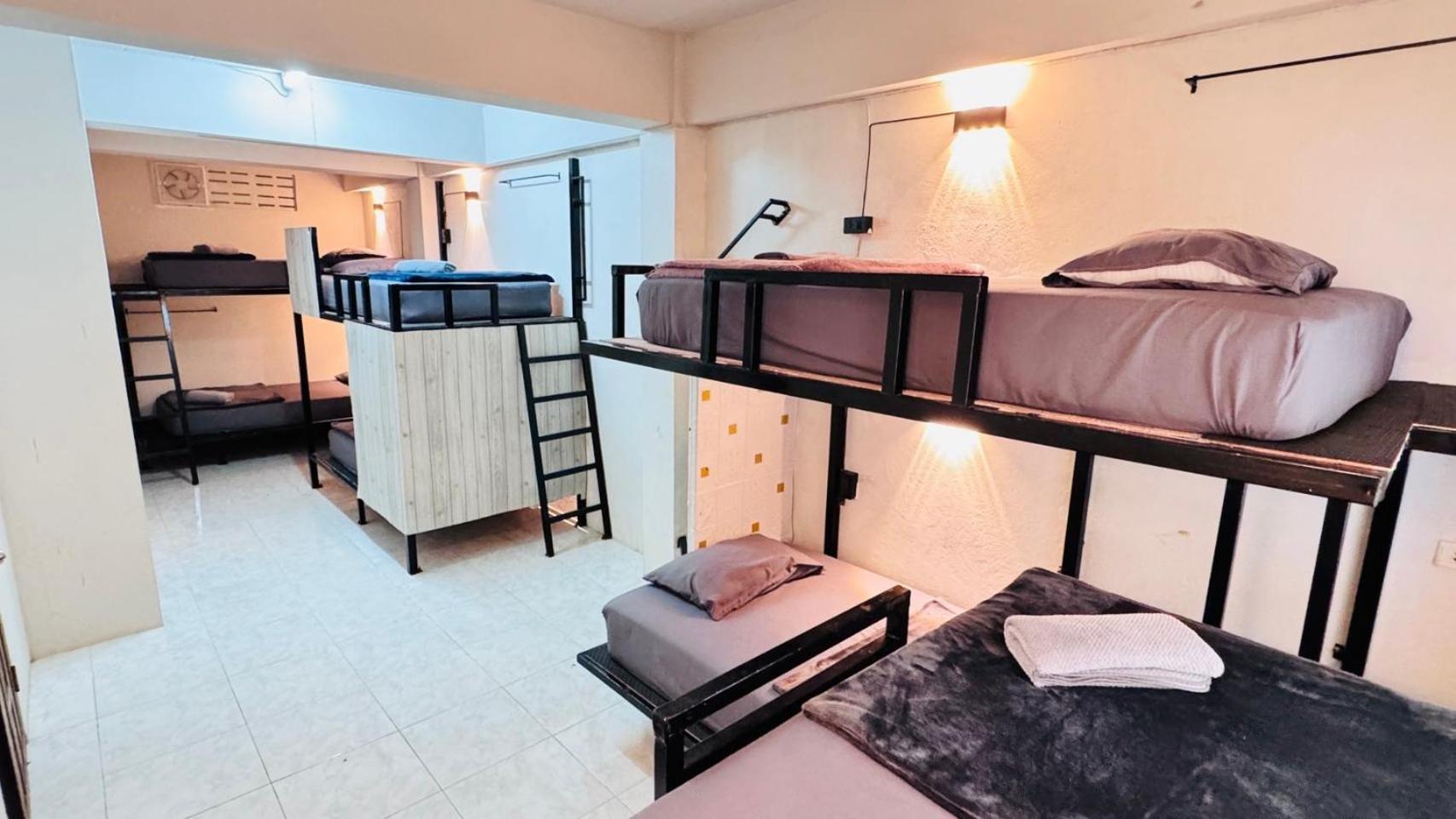 Stay At Moon Hostel หาดริ้น ภายนอก รูปภาพ