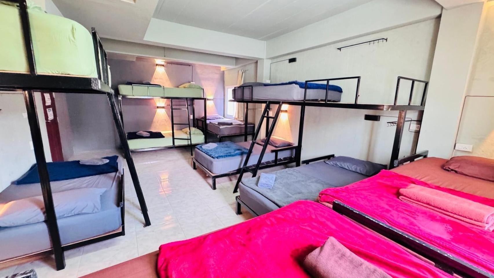 Stay At Moon Hostel หาดริ้น ภายนอก รูปภาพ