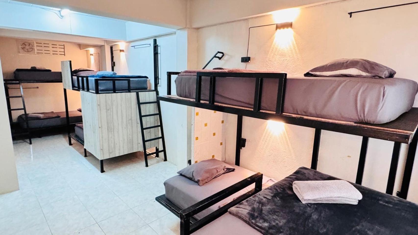 Stay At Moon Hostel หาดริ้น ภายนอก รูปภาพ
