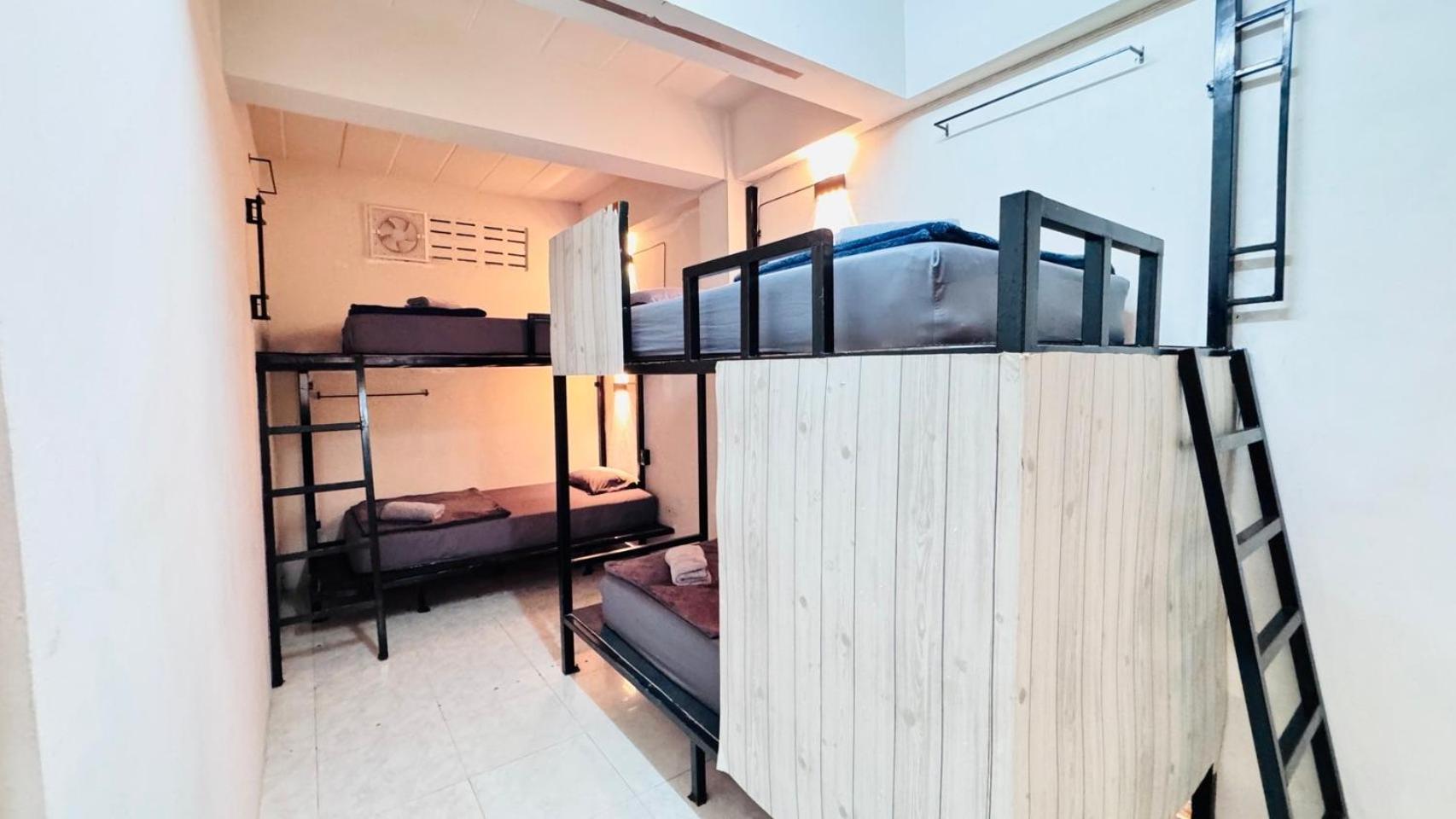 Stay At Moon Hostel หาดริ้น ภายนอก รูปภาพ