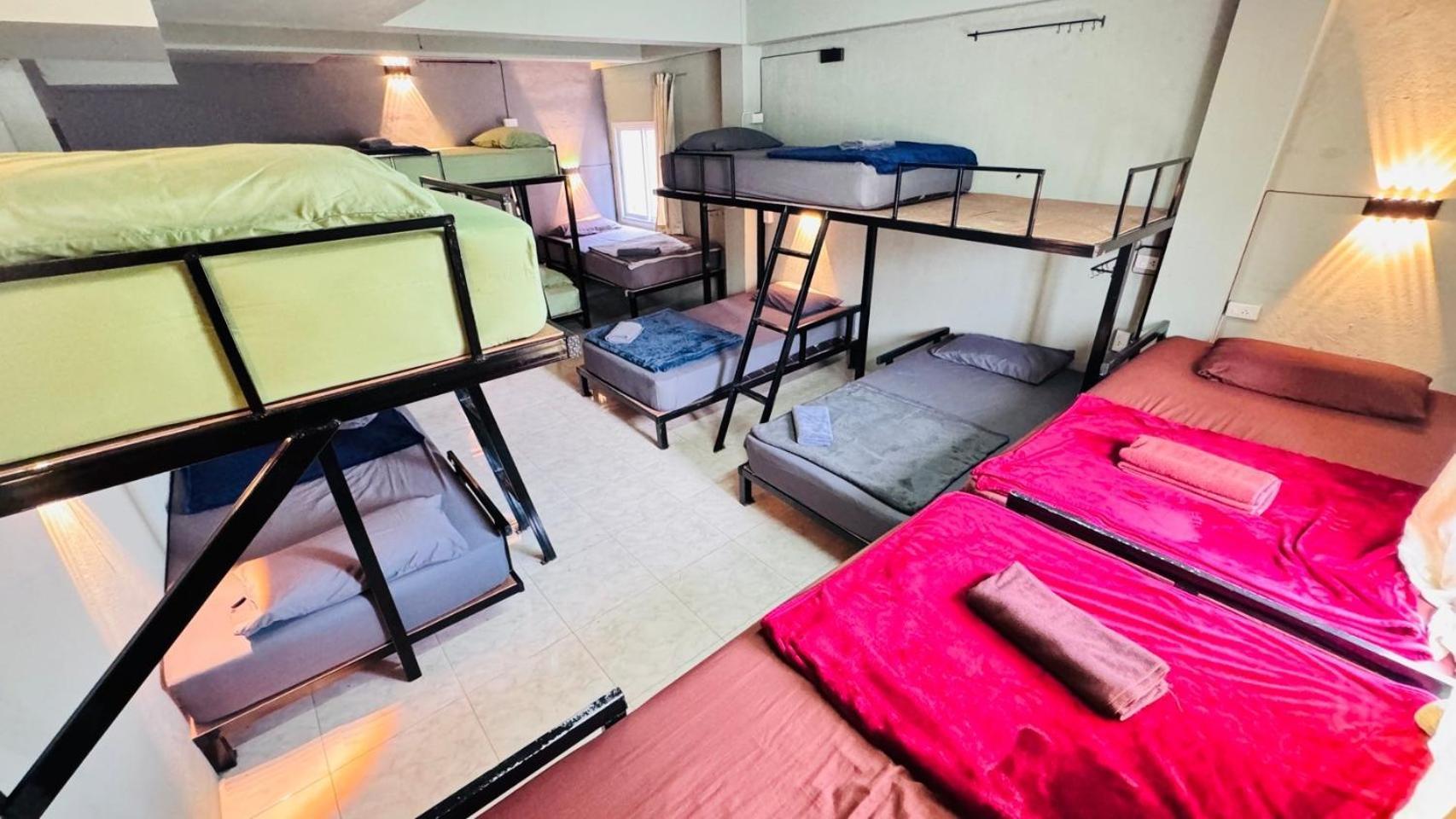Stay At Moon Hostel หาดริ้น ภายนอก รูปภาพ