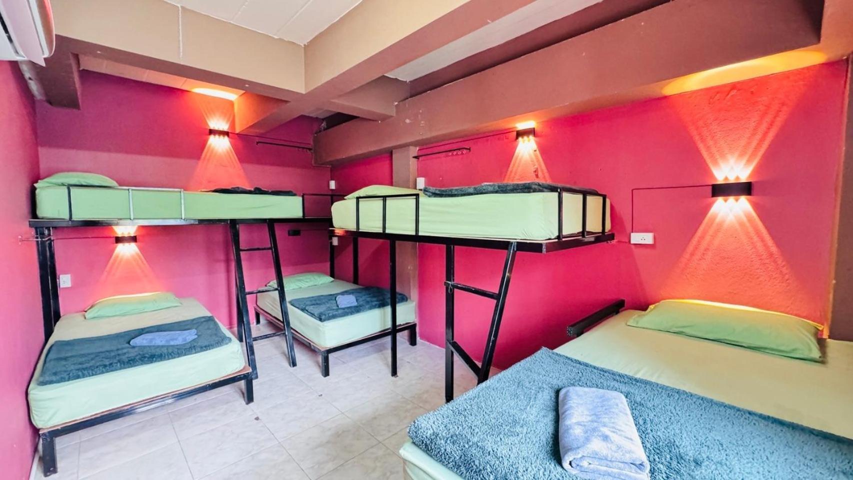 Stay At Moon Hostel หาดริ้น ภายนอก รูปภาพ
