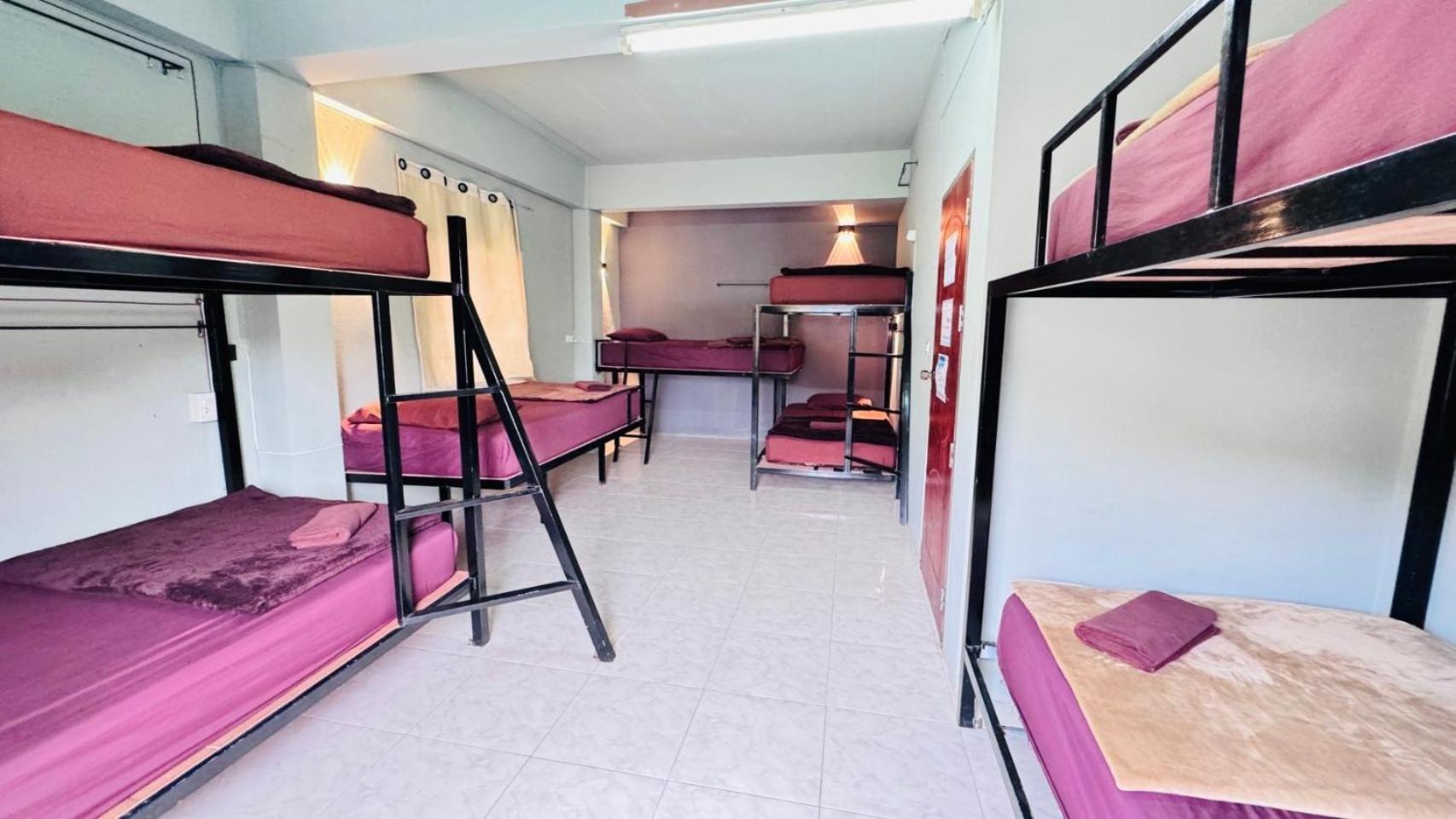 Stay At Moon Hostel หาดริ้น ภายนอก รูปภาพ