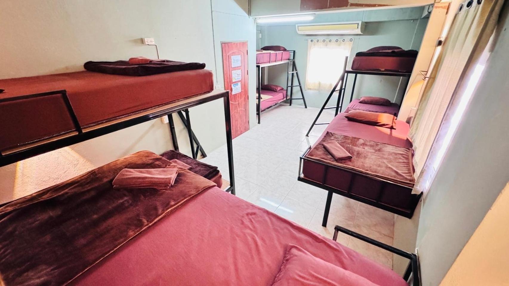 Stay At Moon Hostel หาดริ้น ภายนอก รูปภาพ