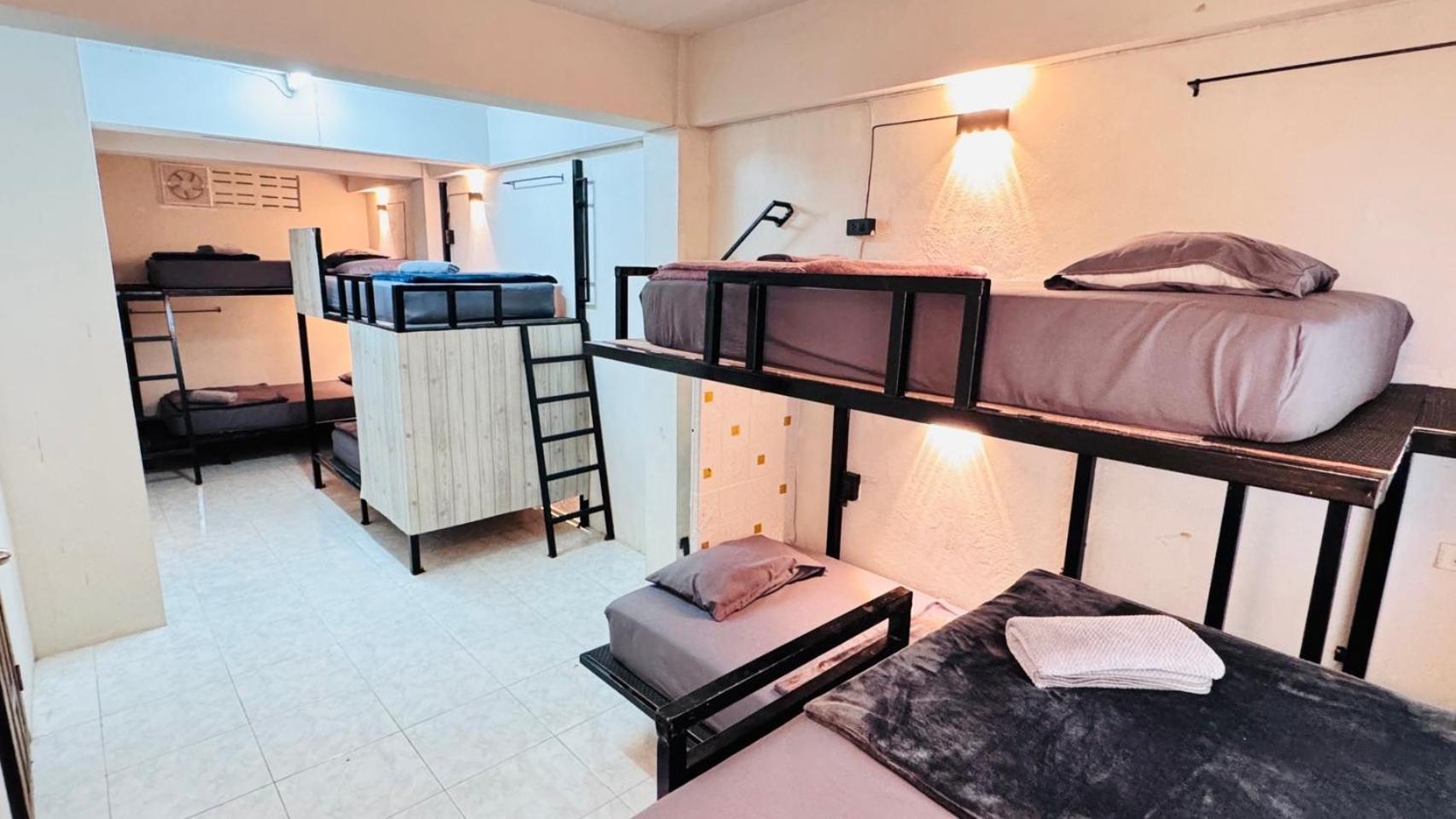 Stay At Moon Hostel หาดริ้น ภายนอก รูปภาพ