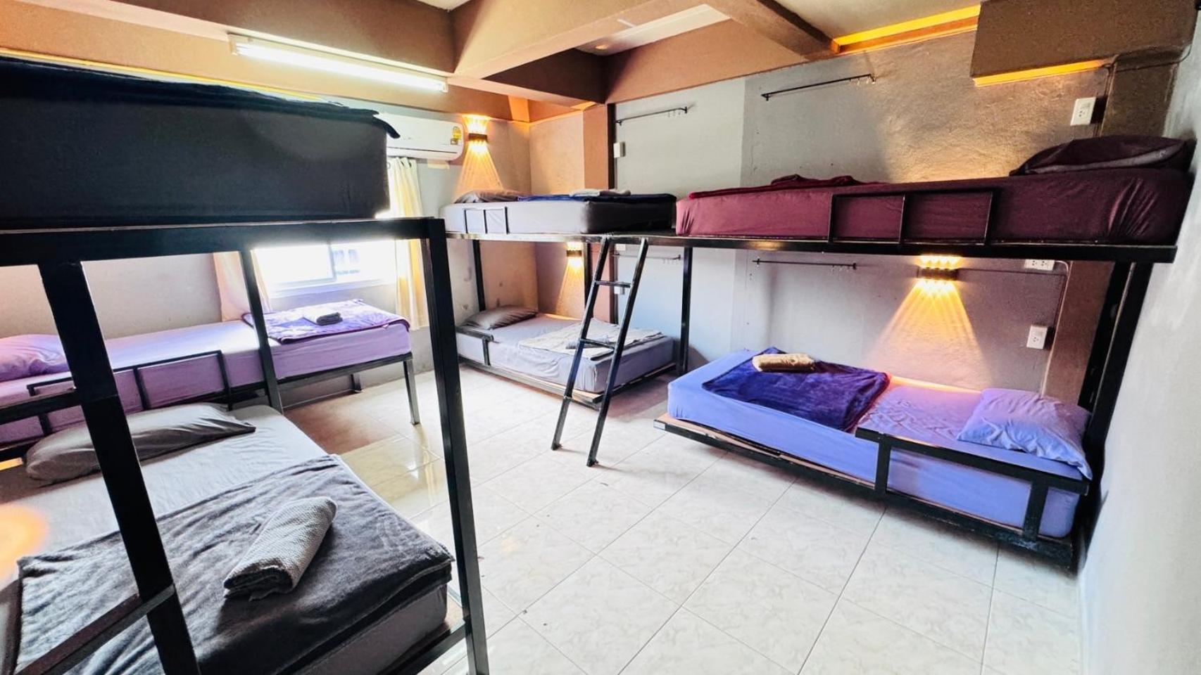 Stay At Moon Hostel หาดริ้น ภายนอก รูปภาพ