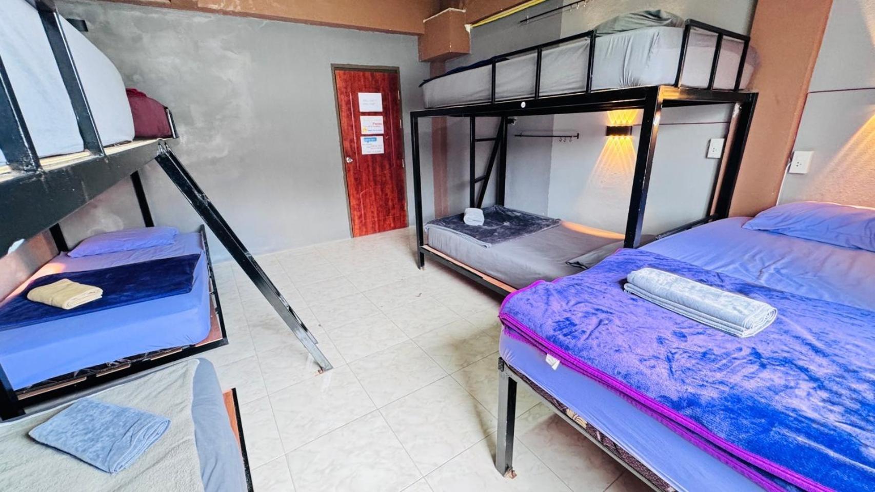 Stay At Moon Hostel หาดริ้น ภายนอก รูปภาพ